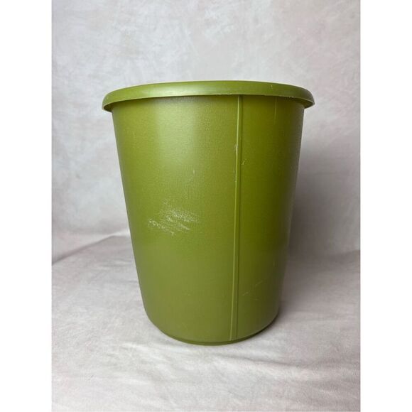Vintage Rubbermaid Trashcan Waste Bin - Picture 2 of 8